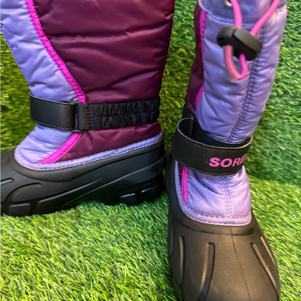 Sorel youth girls Black and Purple waterproof Snow Boots. Size 2y - Picture 2 of 9